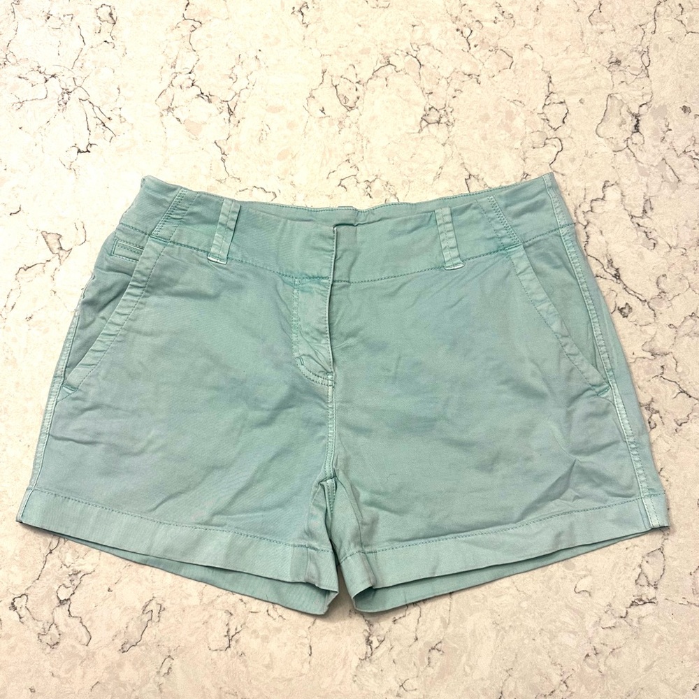Vineyard Vines Womens Size 2 Light Blue Chino Shorts Slash Pockets Logo Stretch